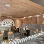 酒店 蒂罗勒霍夫酒店 4*