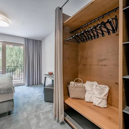 Tyrolerhof Отель Зёльден