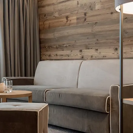 蒂罗勒霍夫酒店